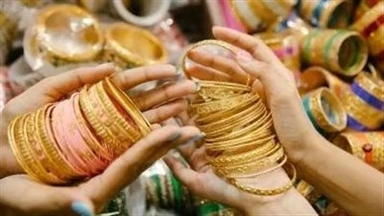 هبوط مفاجئ في أسعار الذهب بالسوق المحلي وعيار 21 يسجل سعراً جديداً